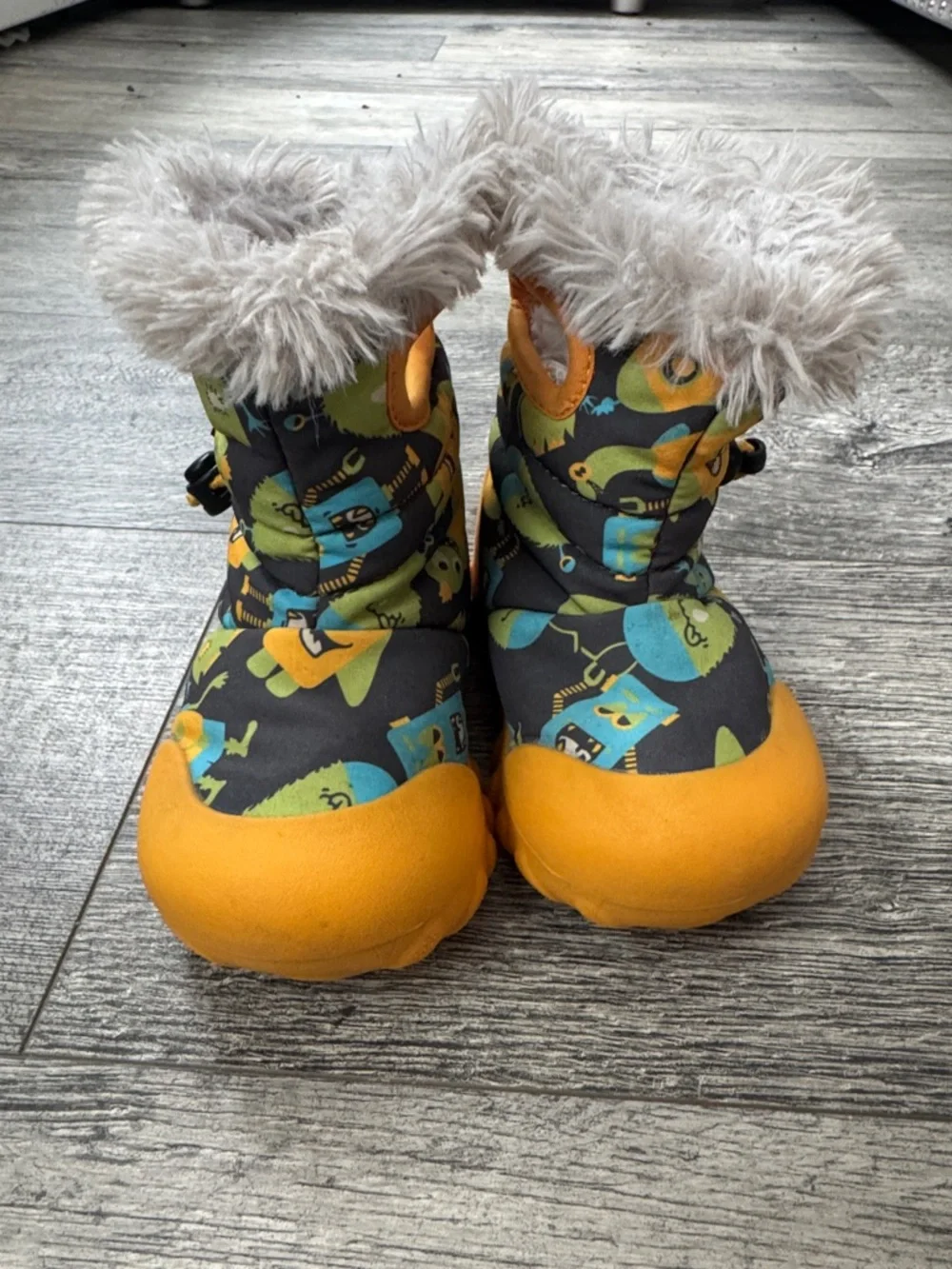 Bogs Kids Yellow & Black Monster-Print Waterproof Winter Boot - Picture 3 of 8